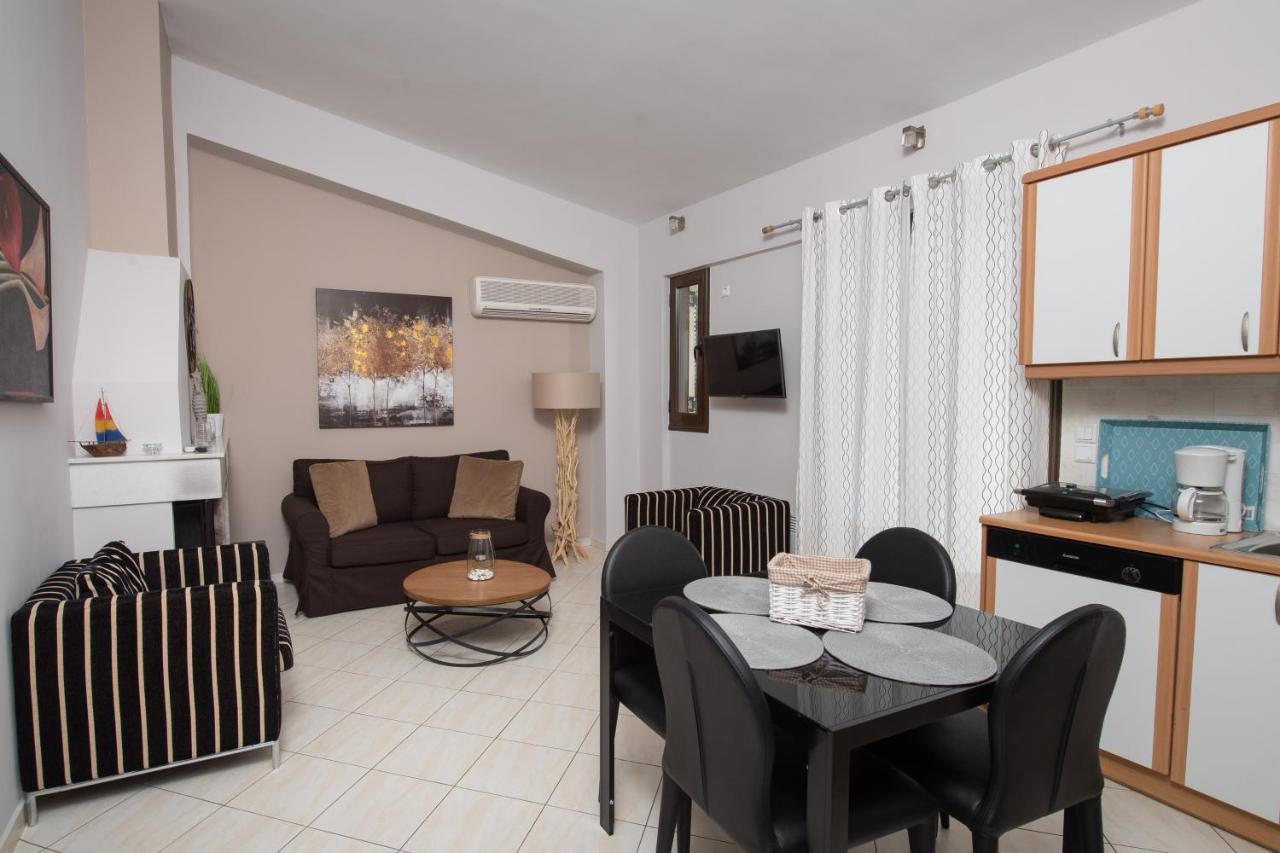 Punda 4 Seasons Apartment Diakopto Ngoại thất bức ảnh